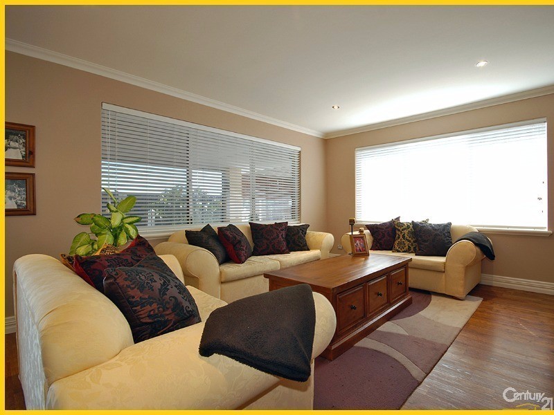 12 Manta Pass, Mindarie WA 6030
