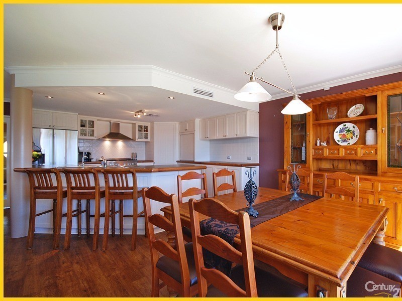 12 Manta Pass, Mindarie WA 6030