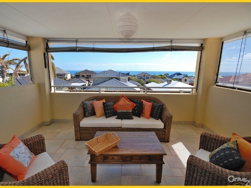12 Manta Pass, Mindarie WA 6030