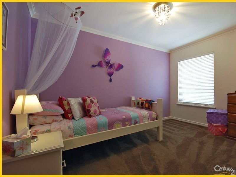 12 Manta Pass, Mindarie WA 6030