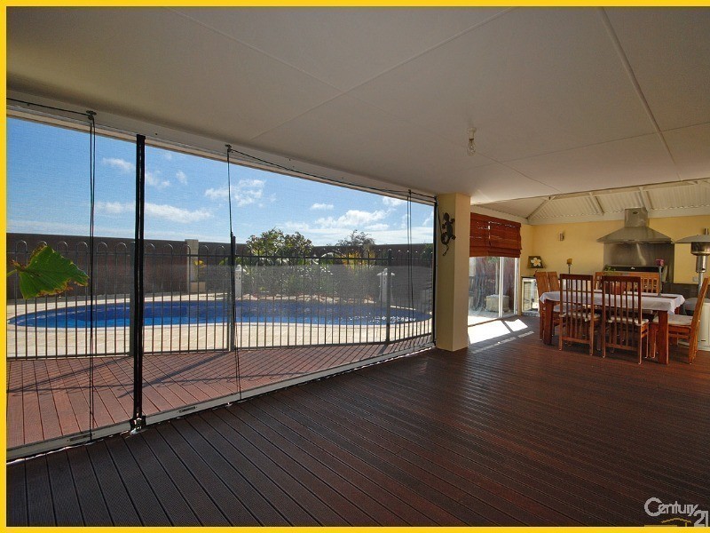 12 Manta Pass, Mindarie WA 6030