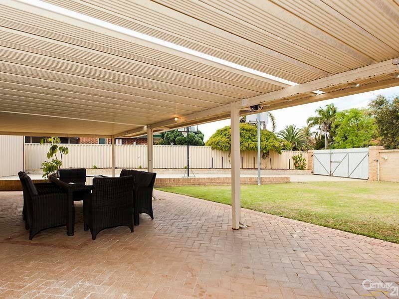 17 Daintree Court, Merriwa WA 6030