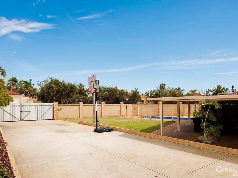 17 Daintree Court, Merriwa WA 6030