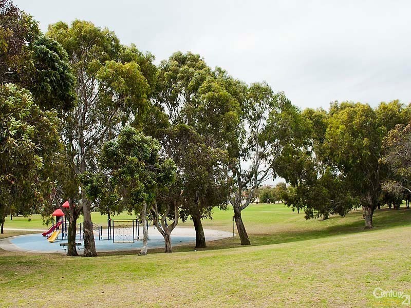 17 Daintree Court, Merriwa WA 6030