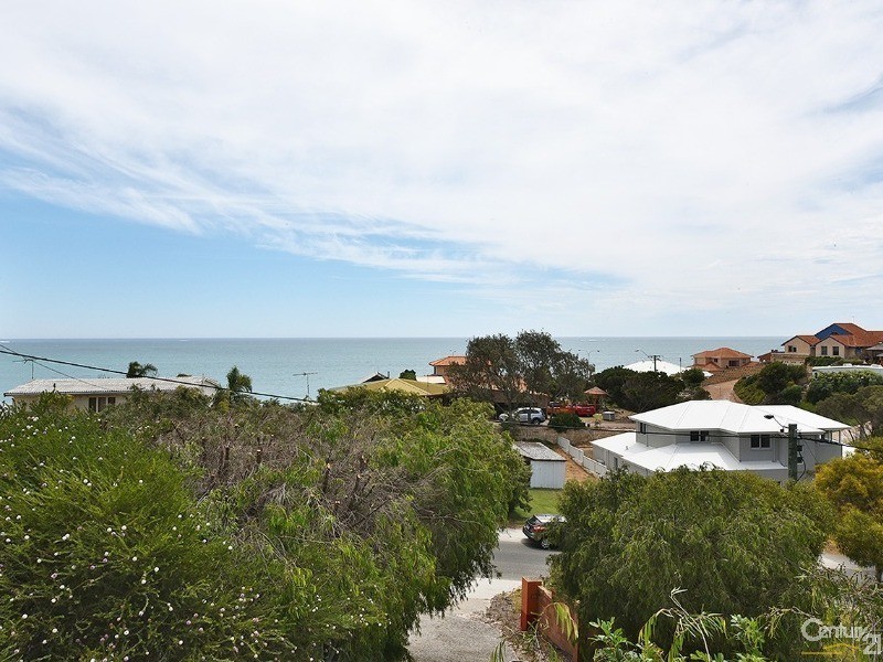 48 Hazel Avenue, Quinns Rocks WA 6030