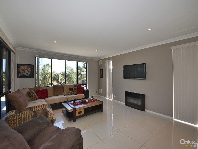 16 Manta Pass, Mindarie WA 6030