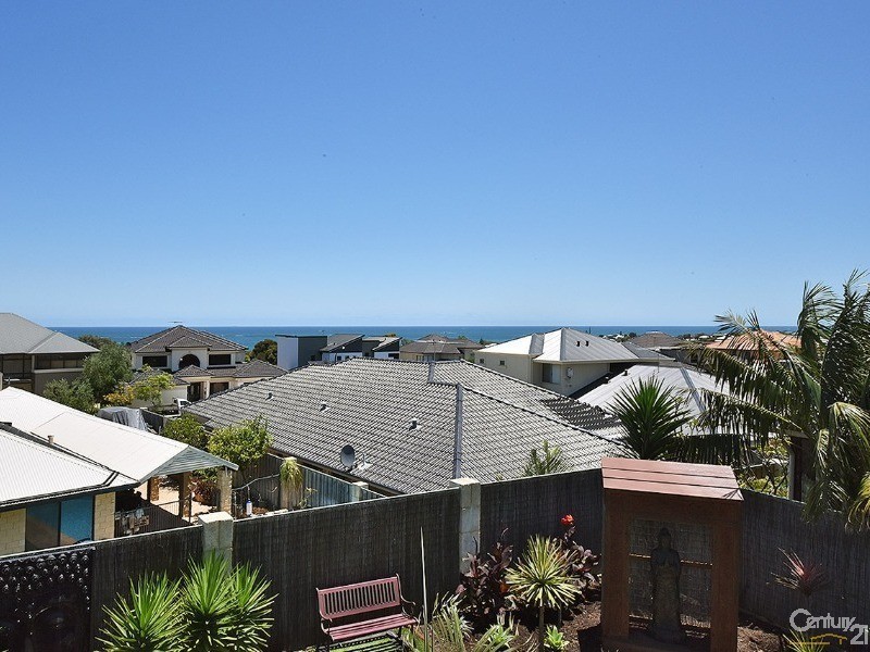16 Manta Pass, Mindarie WA 6030