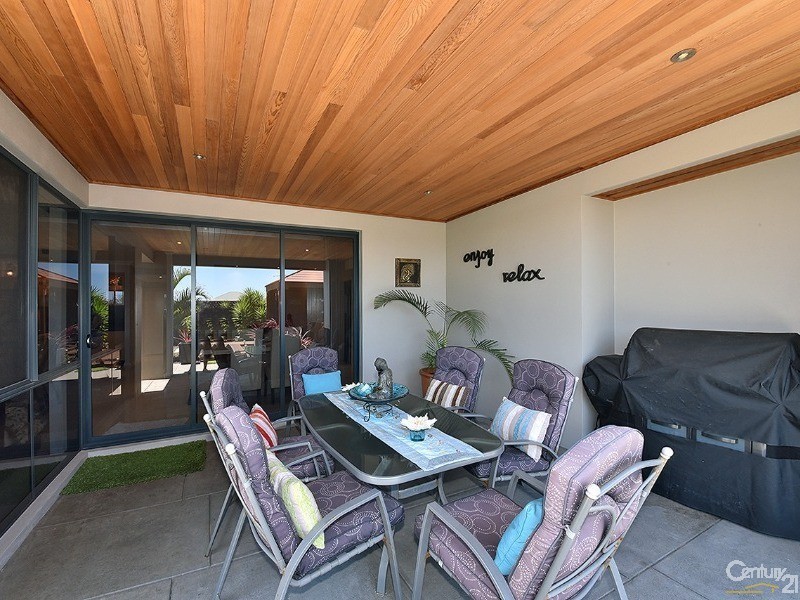 16 Manta Pass, Mindarie WA 6030