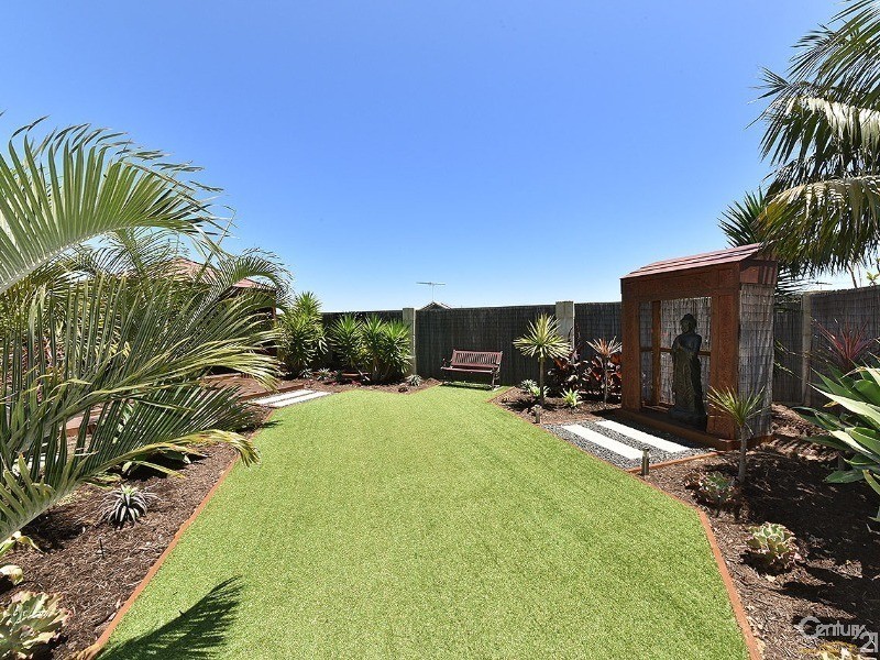 16 Manta Pass, Mindarie WA 6030