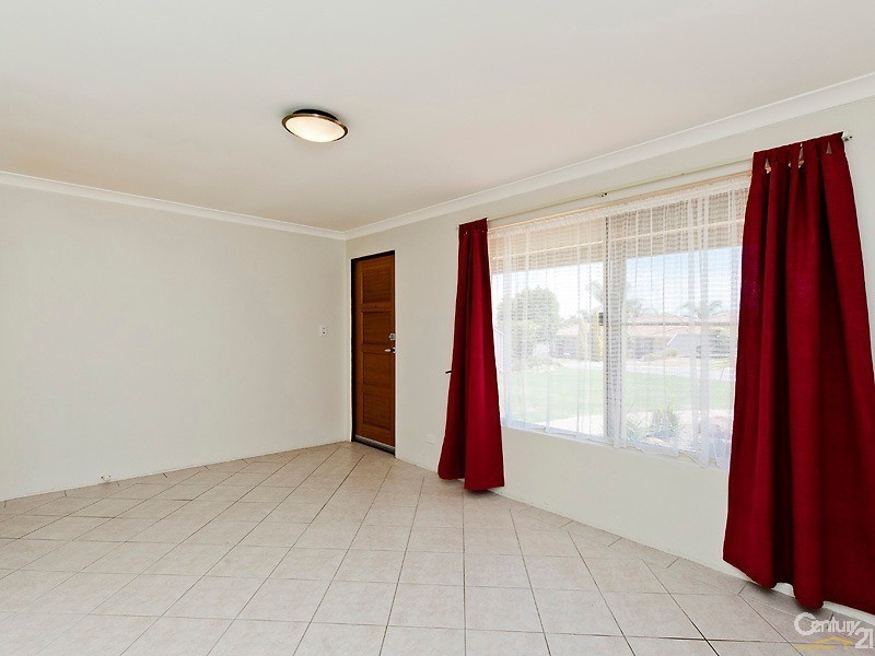 6 Lawrie Court, Clarkson WA 6030