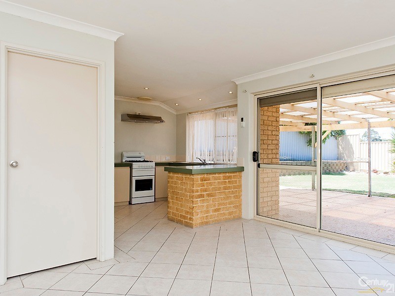 6 Lawrie Court, Clarkson WA 6030