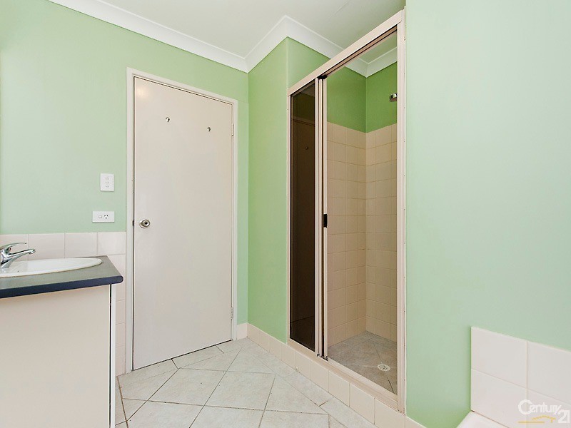6 Lawrie Court, Clarkson WA 6030