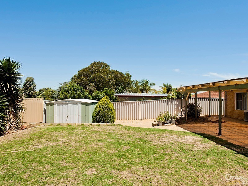 6 Lawrie Court, Clarkson WA 6030