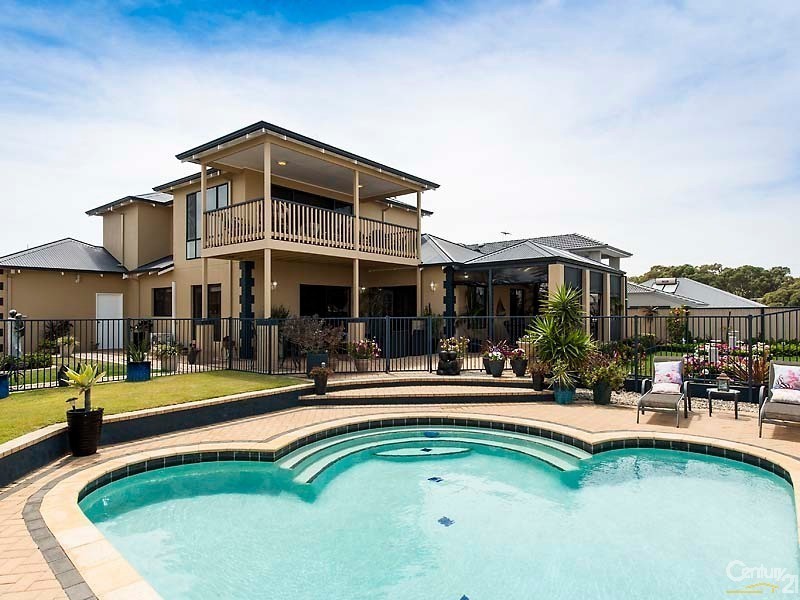 7 Bass Chase, Yanchep WA 6035