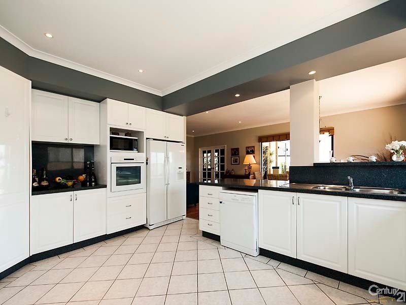 7 Bass Chase, Yanchep WA 6035