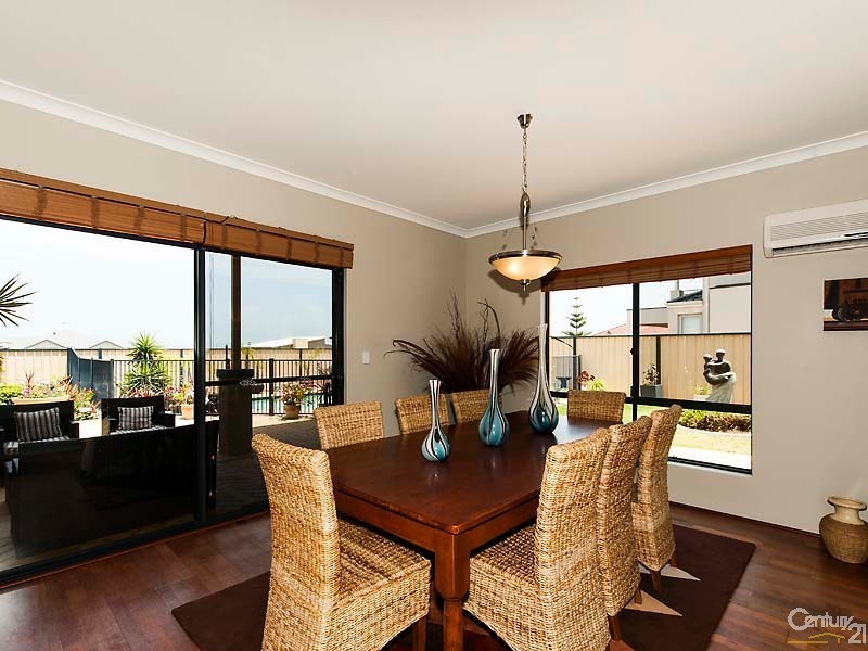 7 Bass Chase, Yanchep WA 6035
