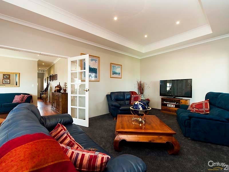 7 Bass Chase, Yanchep WA 6035