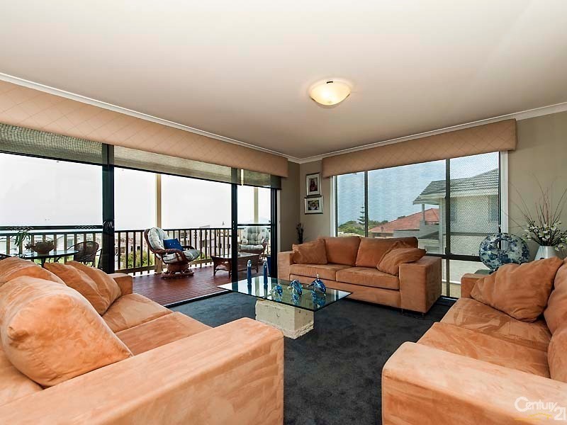 7 Bass Chase, Yanchep WA 6035