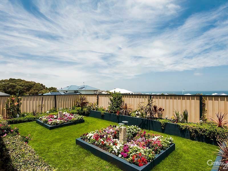 7 Bass Chase, Yanchep WA 6035