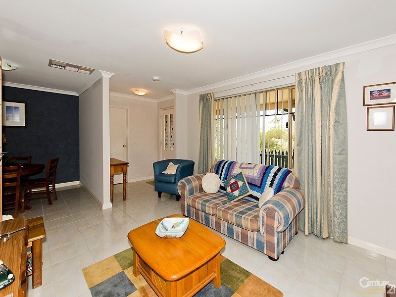 49 Midlothian Crescent, Kinross WA 6028