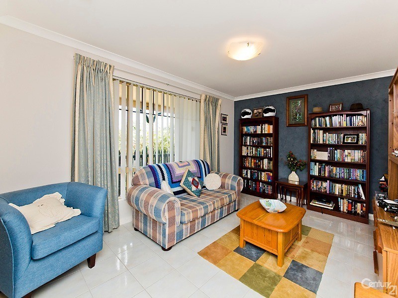 49 Midlothian Crescent, Kinross WA 6028