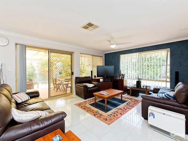 49 Midlothian Crescent, Kinross WA 6028