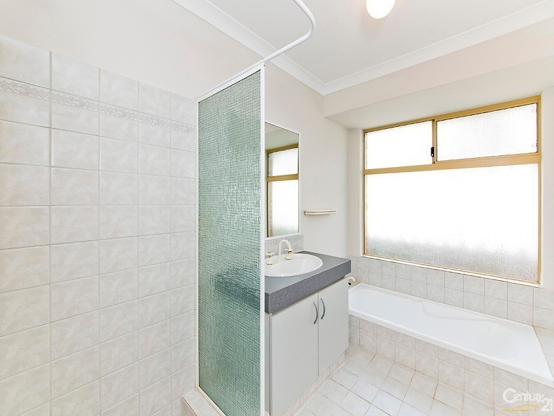 49 Midlothian Crescent, Kinross WA 6028