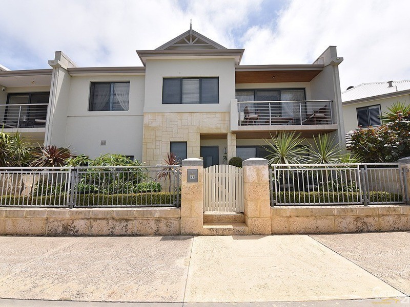 27 Glensanda Way, Mindarie WA 6030