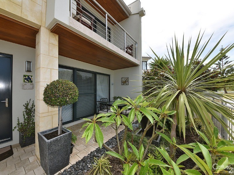 27 Glensanda Way, Mindarie WA 6030