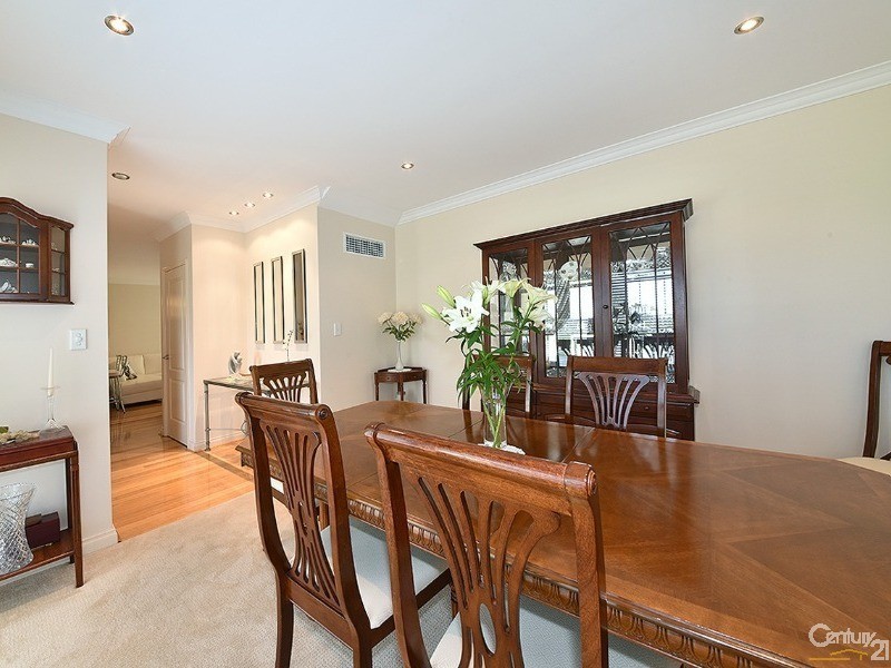 27 Glensanda Way, Mindarie WA 6030