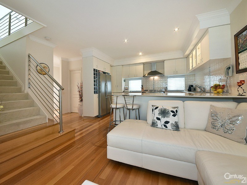 27 Glensanda Way, Mindarie WA 6030