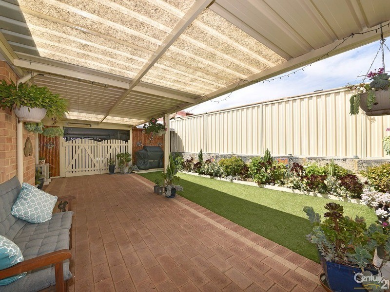 6 Dilkera Place, Quinns Rocks WA 6030