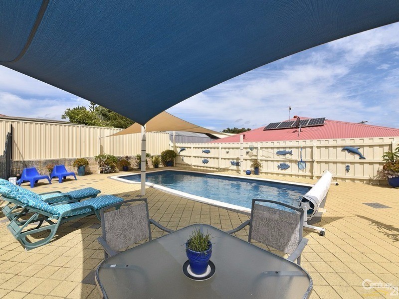 6 Dilkera Place, Quinns Rocks WA 6030