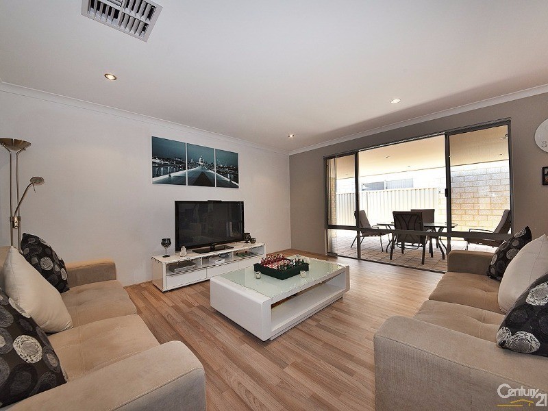 70 Leeway Loop, Alkimos WA 6038