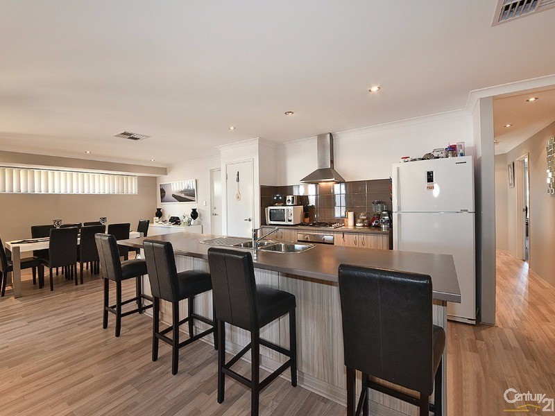 70 Leeway Loop, Alkimos WA 6038