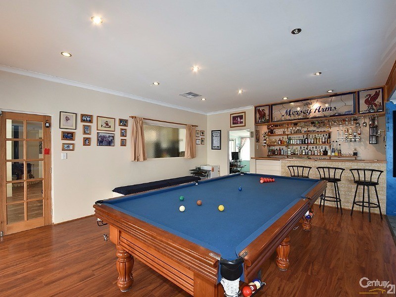 100 Santa Barbara Pde, Quinns Rocks WA 6030