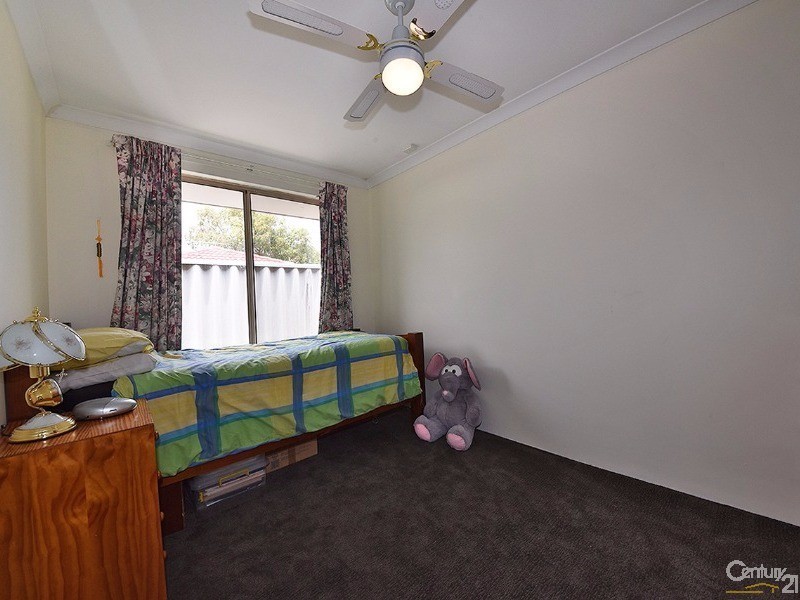 100 Santa Barbara Pde, Quinns Rocks WA 6030