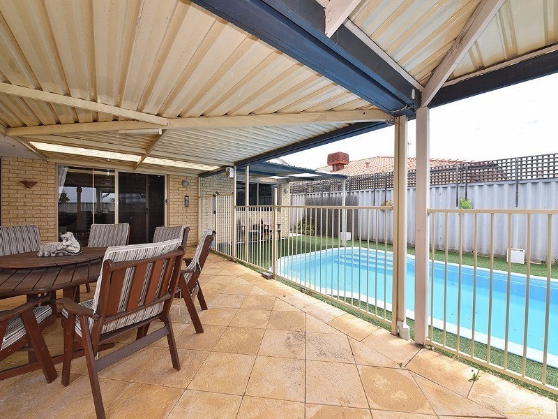 100 Santa Barbara Pde, Quinns Rocks WA 6030