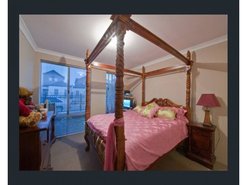 14 Gaudi Way, Clarkson WA 6030