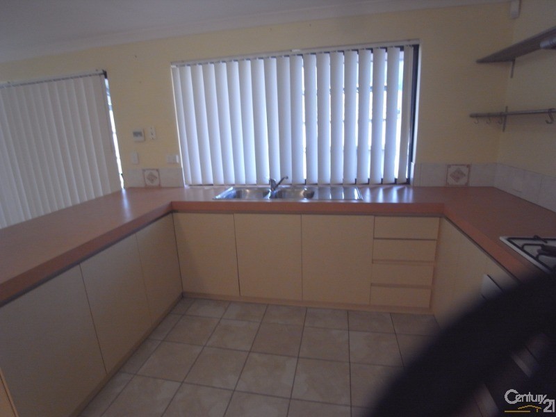 31 Lithgow Drive, Clarkson WA 6030