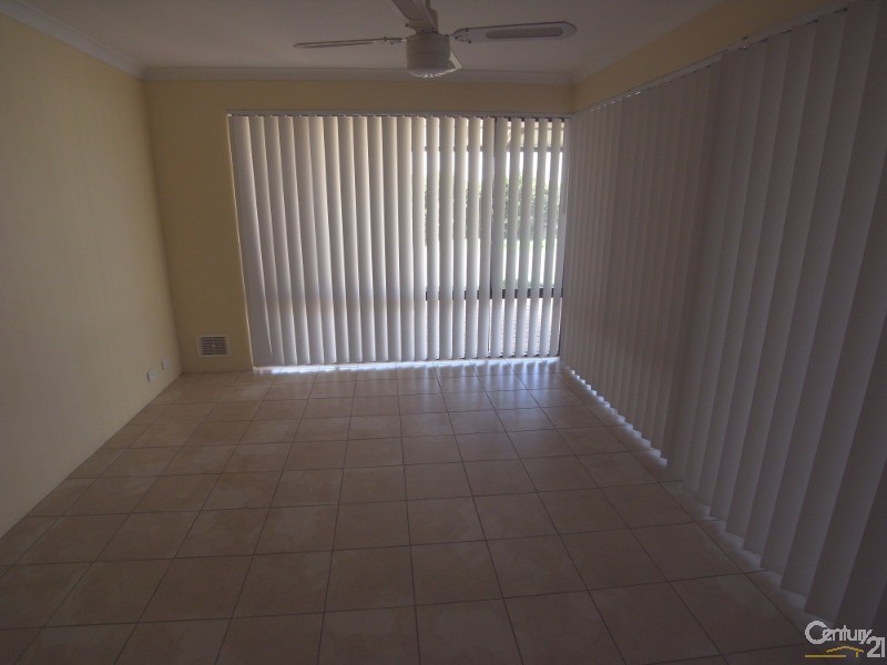 31 Lithgow Drive, Clarkson WA 6030