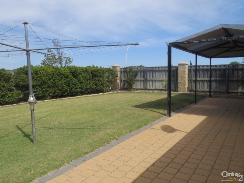 31 Lithgow Drive, Clarkson WA 6030