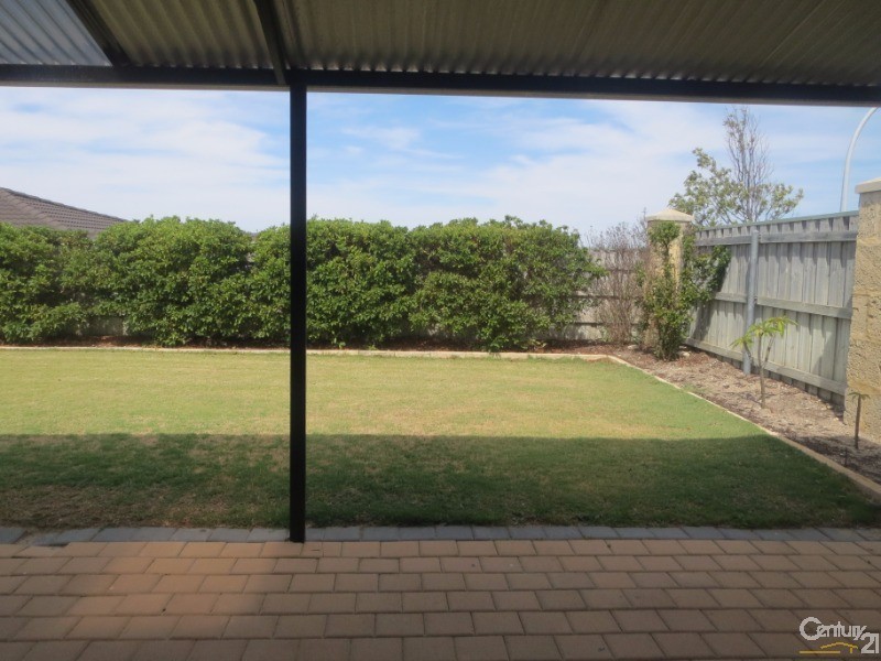 31 Lithgow Drive, Clarkson WA 6030