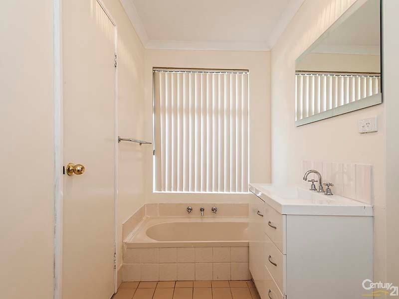 27 Hyland Crescent, Clarkson WA 6030