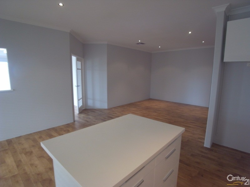 1 Bodrum Crescent, Mindarie WA 6030