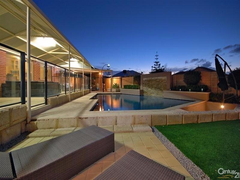 1 Bodrum Crescent, Mindarie WA 6030