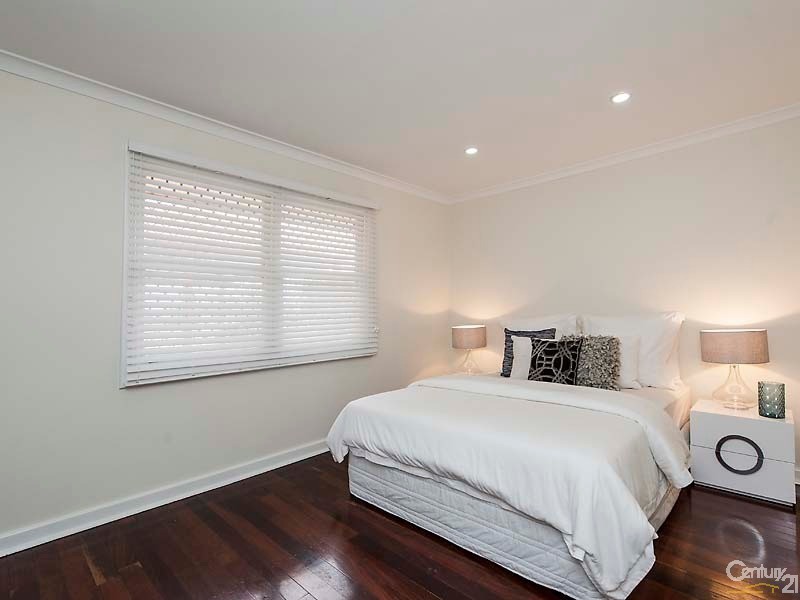 29 Albourne Place, Balga WA 6061