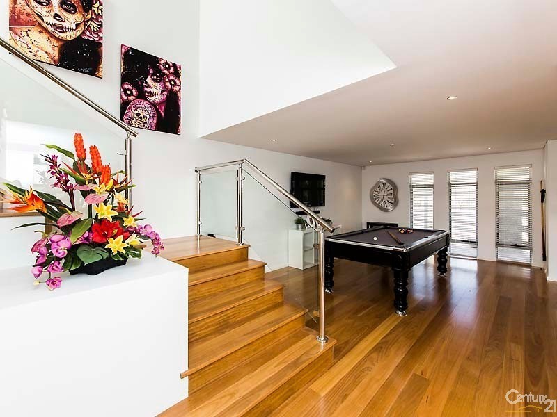 22 Ocean Falls Boulevard, Mindarie WA 6030