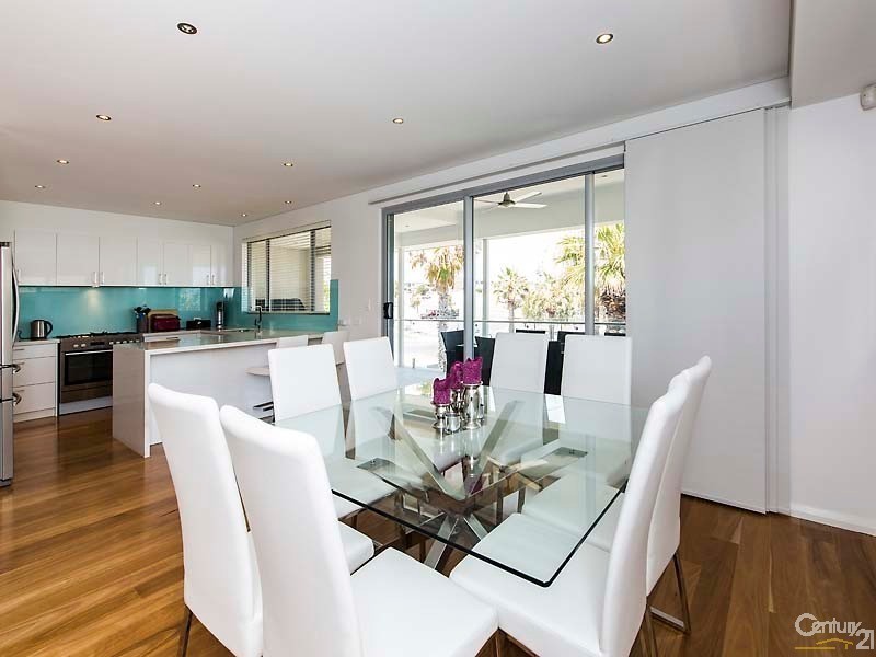 22 Ocean Falls Boulevard, Mindarie WA 6030