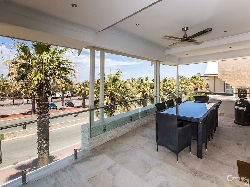 22 Ocean Falls Boulevard, Mindarie WA 6030